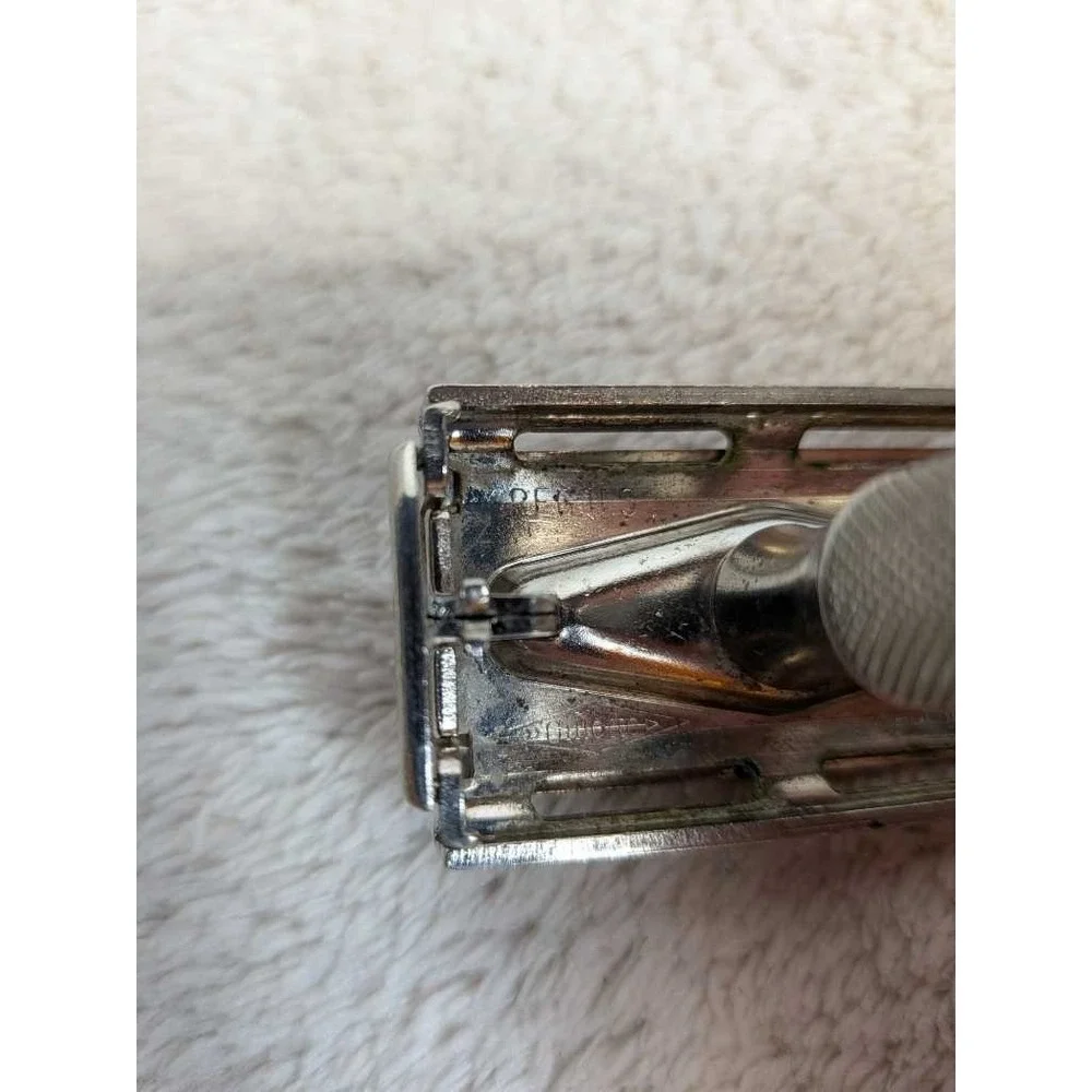 Vintage Gillette Safety Razor Double Edge‎ DE TTO Classic Shaving Tool